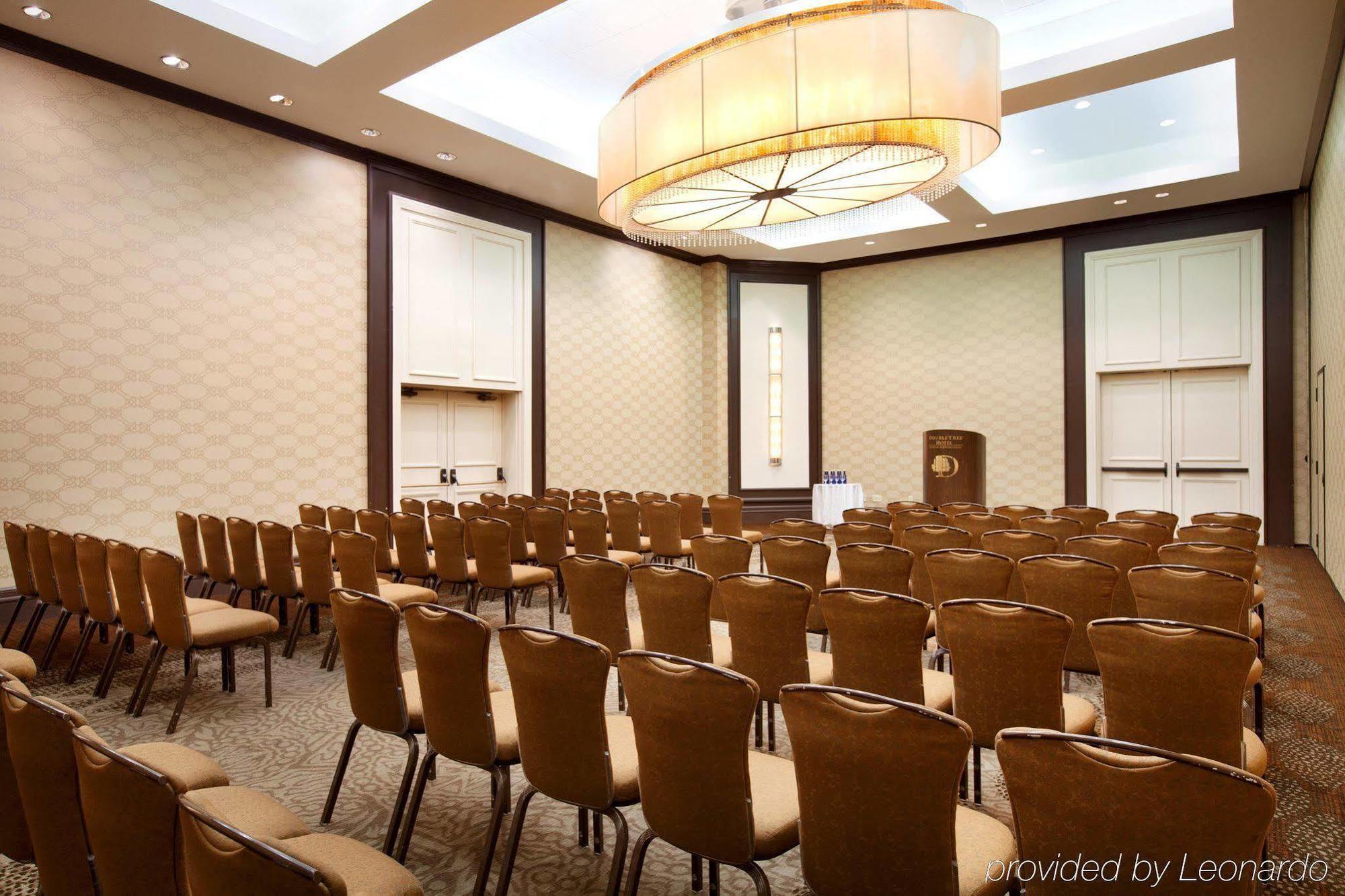 Doubletree By Hilton Hotel Boston - Bedford Glen エクステリア 写真