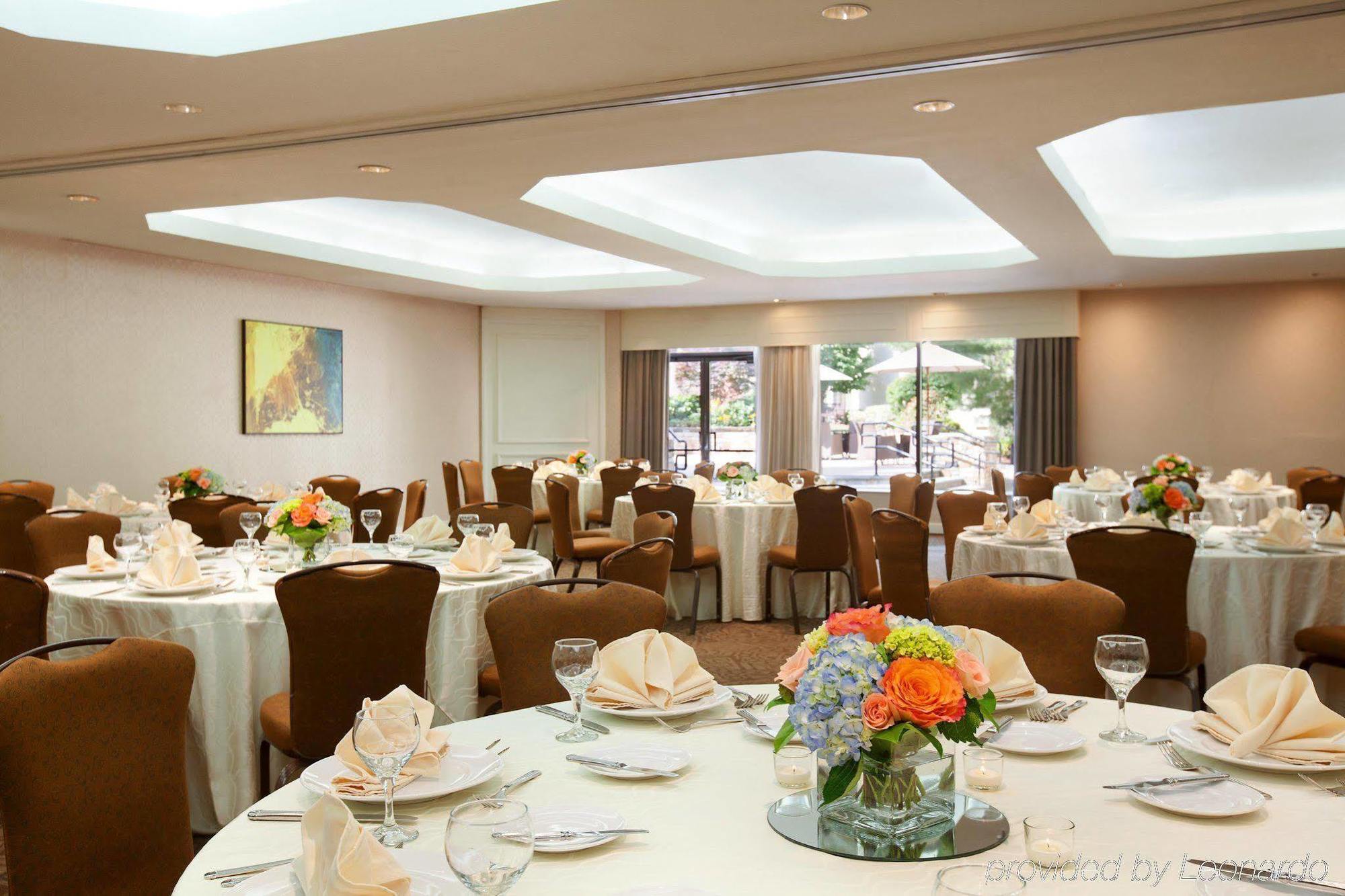 Doubletree By Hilton Hotel Boston - Bedford Glen エクステリア 写真