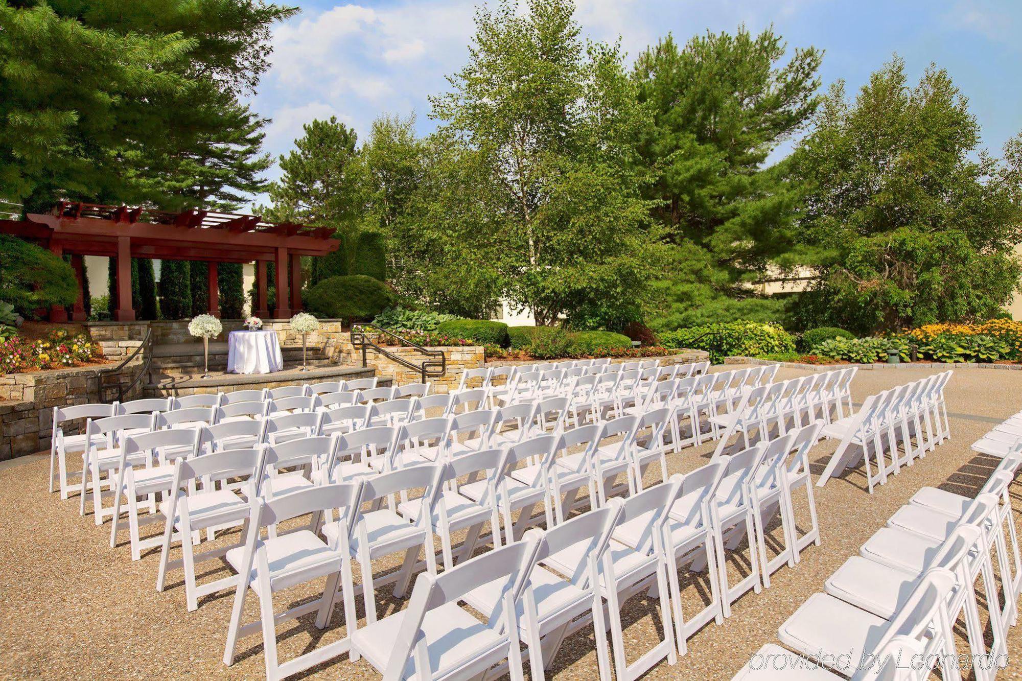 Doubletree By Hilton Hotel Boston - Bedford Glen エクステリア 写真