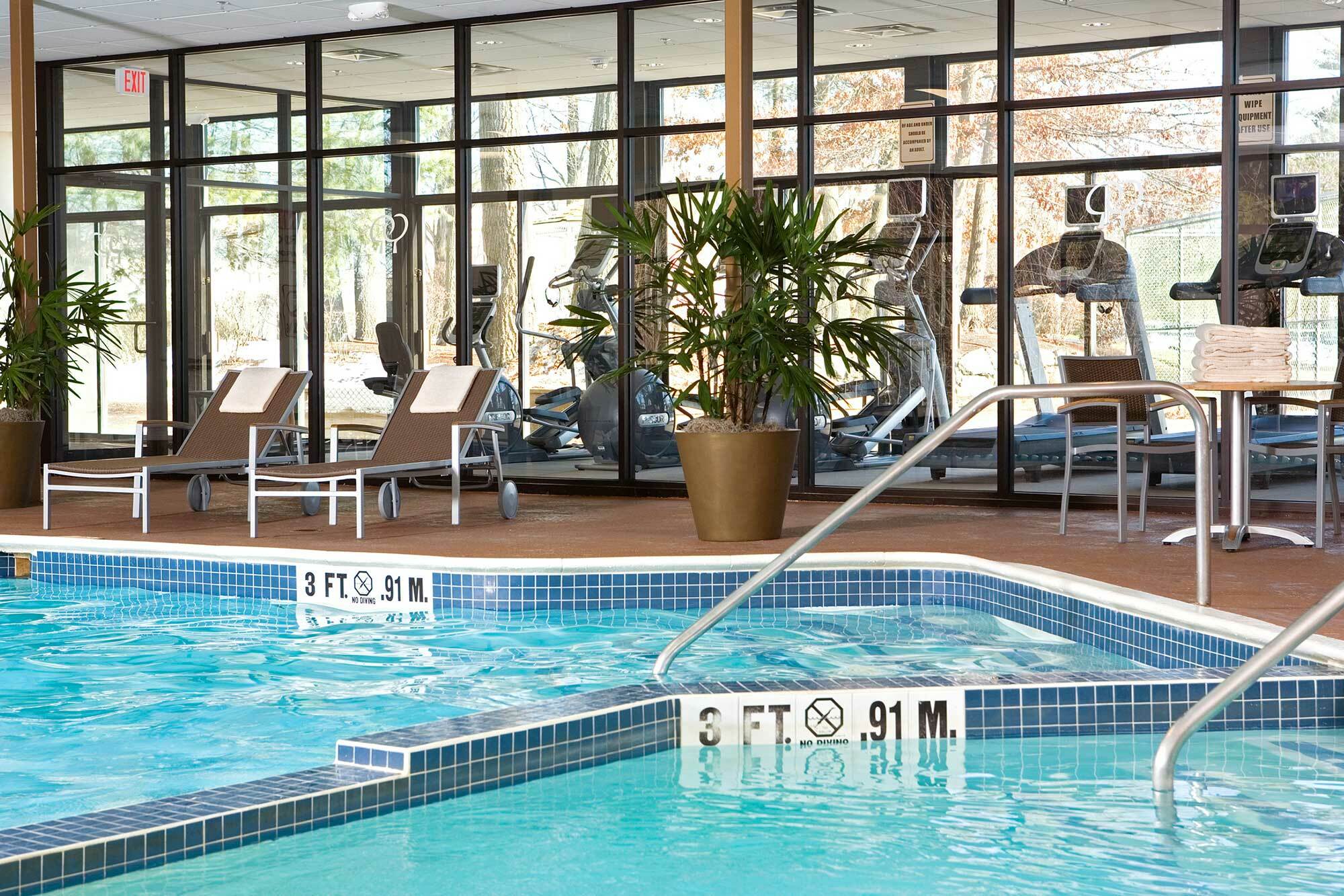Doubletree By Hilton Hotel Boston - Bedford Glen エクステリア 写真